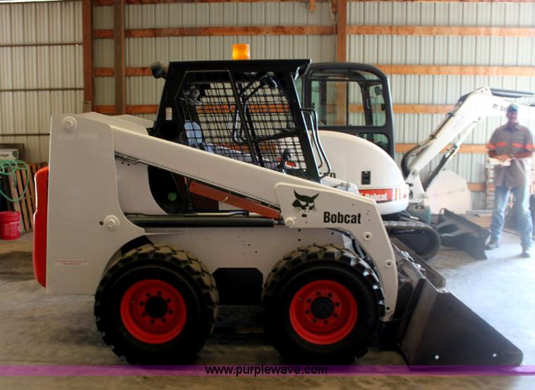 image for item A2547 1999 Bobcat 863 skid steer