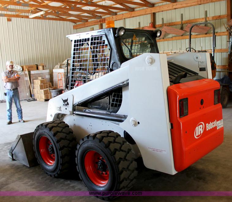 image for item A2547 1999 Bobcat 863 skid steer