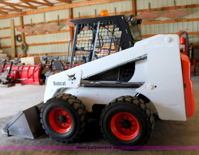 image for item A2547 1999 Bobcat 863 skid steer