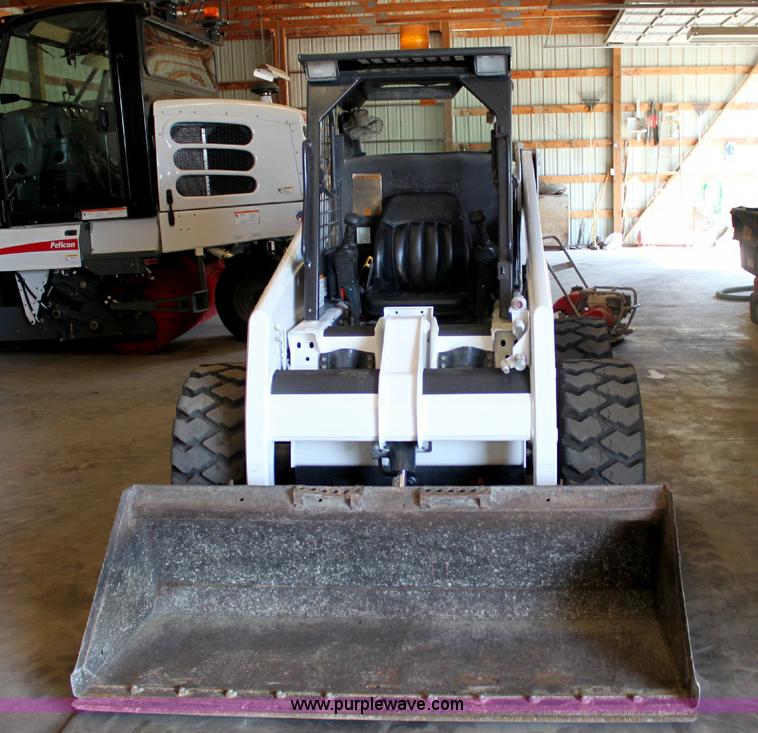 image for item A2547 1999 Bobcat 863 skid steer
