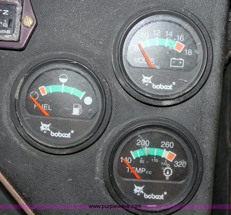 image for item A2547 1999 Bobcat 863 skid steer