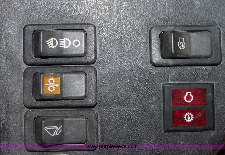 image for item A2547 1999 Bobcat 863 skid steer