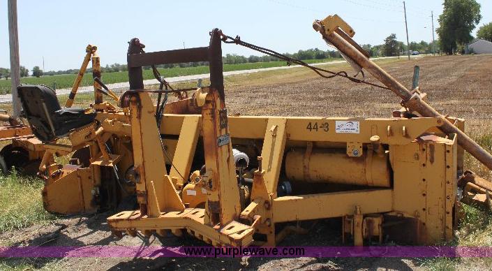 image for item A2562 Ulrich BLS110 shoulder widening machine