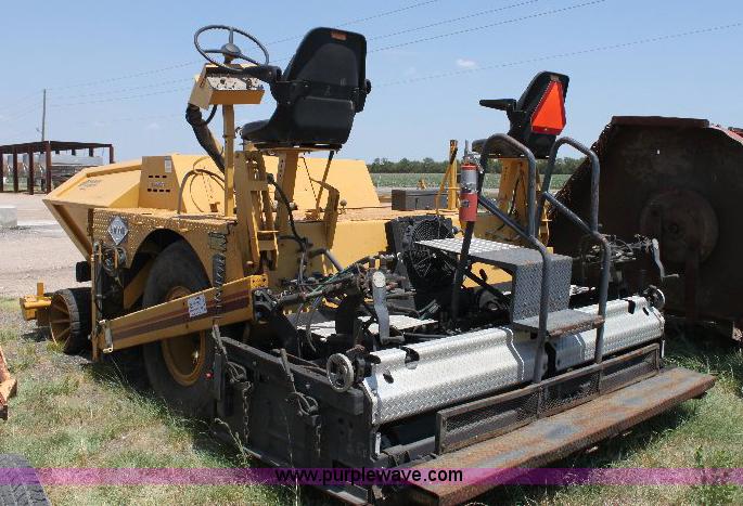 image for item A2563 1989 Blaw-Knox PF150 paver