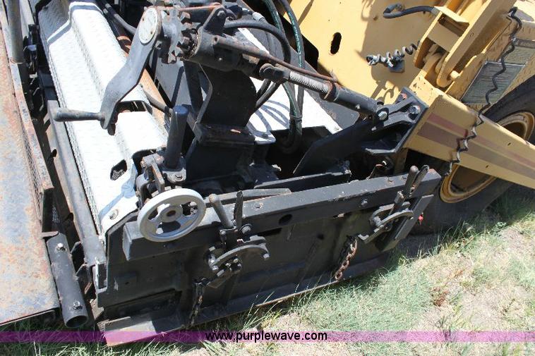 image for item A2563 1989 Blaw-Knox PF150 paver