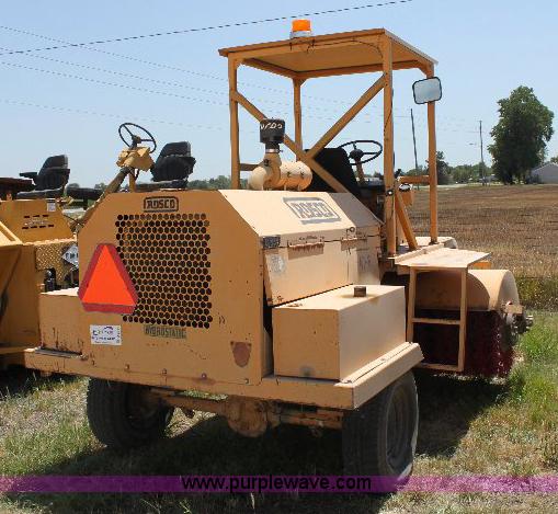 image for item A2564 1990 Rosco RB38 power broom