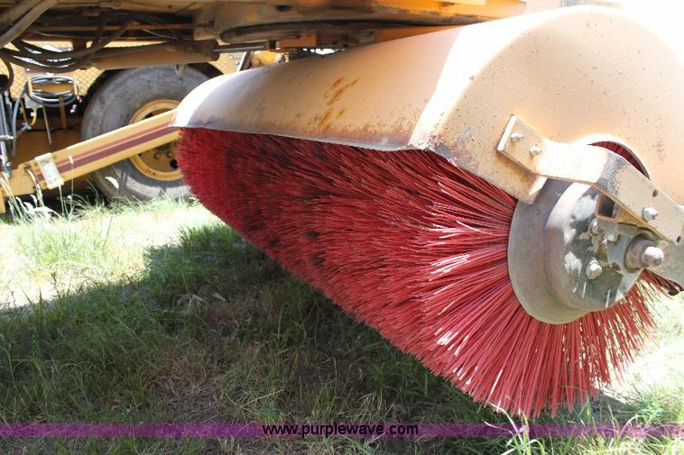 image for item A2564 1990 Rosco RB38 power broom