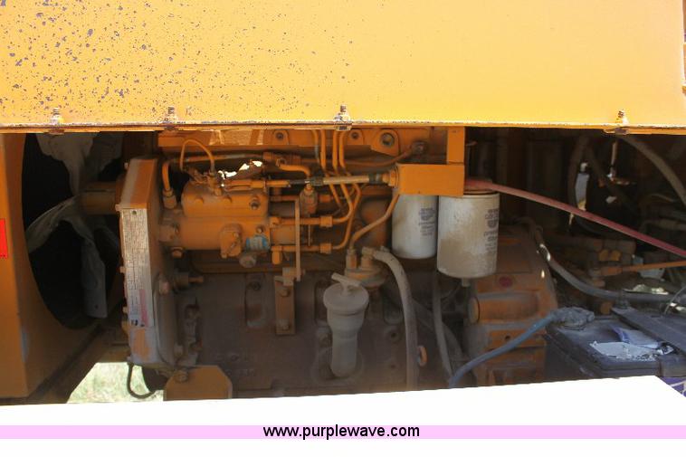 image for item A2564 1990 Rosco RB38 power broom