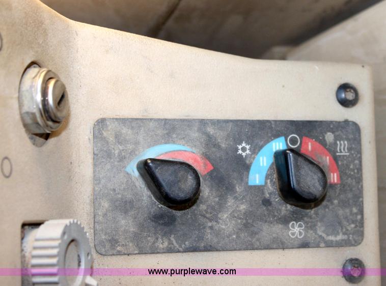 image for item A2580 1995 Caterpillar 140H motor grader