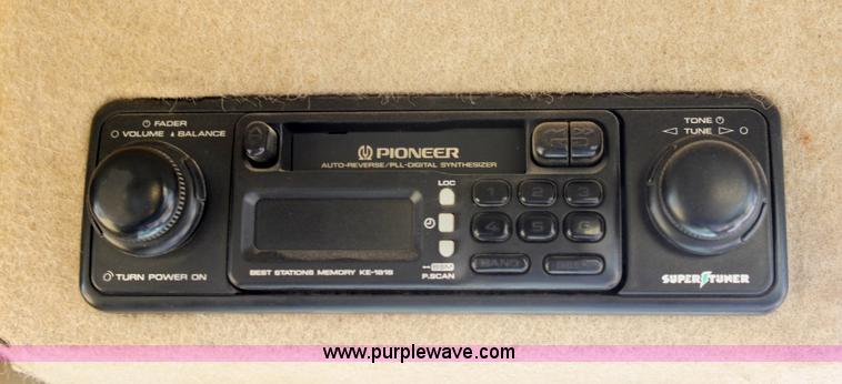 image for item A2580 1995 Caterpillar 140H motor grader