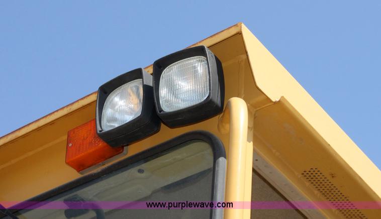 image for item A2580 1995 Caterpillar 140H motor grader