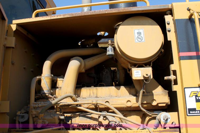 image for item A2580 1995 Caterpillar 140H motor grader