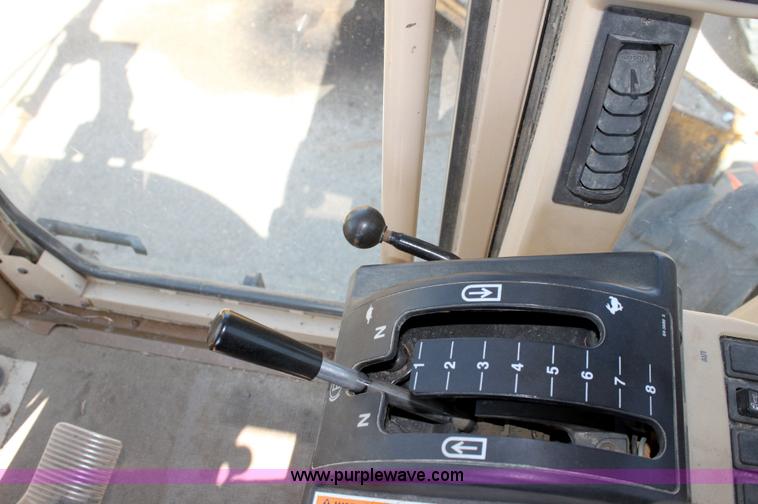 image for item A2581 2000 Caterpillar 140H motor grader