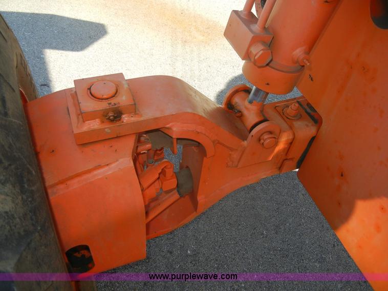 image for item A3075 1999 JLG 40H lift