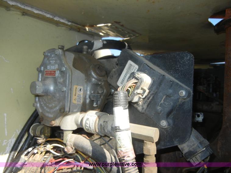 image for item A3075 1999 JLG 40H lift