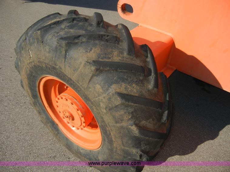 image for item A3075 1999 JLG 40H lift