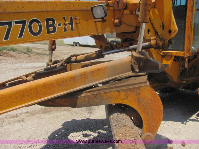 image for item A3594 John Deere 770BH motor grader
