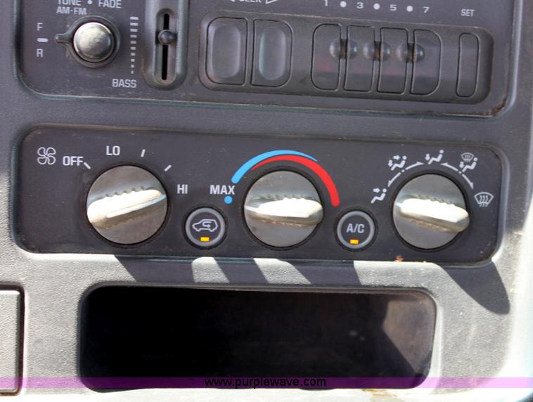 image for item A3648 1998 Chevrolet Cheyenne C3500HD service truck