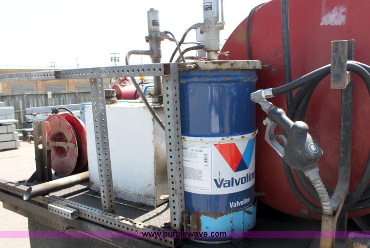 image for item A3648 1998 Chevrolet Cheyenne C3500HD service truck