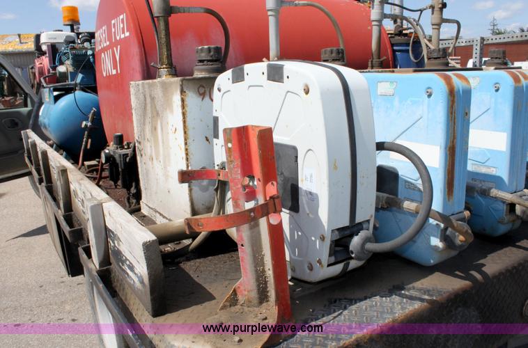 image for item A3648 1998 Chevrolet Cheyenne C3500HD service truck