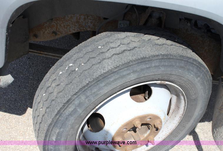 image for item A3648 1998 Chevrolet Cheyenne C3500HD service truck