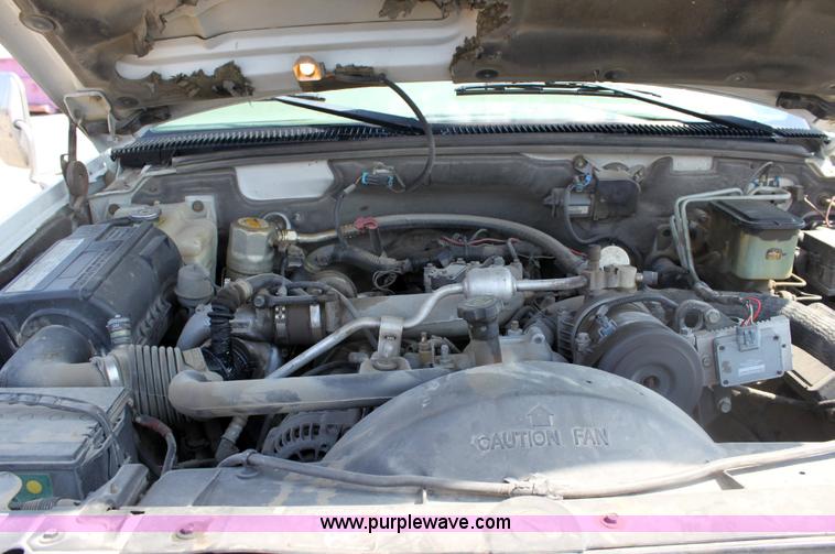 image for item A3648 1998 Chevrolet Cheyenne C3500HD service truck