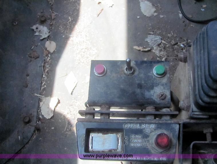 image for item A3649 1999 International 4900 plow truck