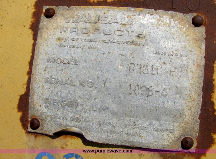 image for item A3649 1999 International 4900 plow truck