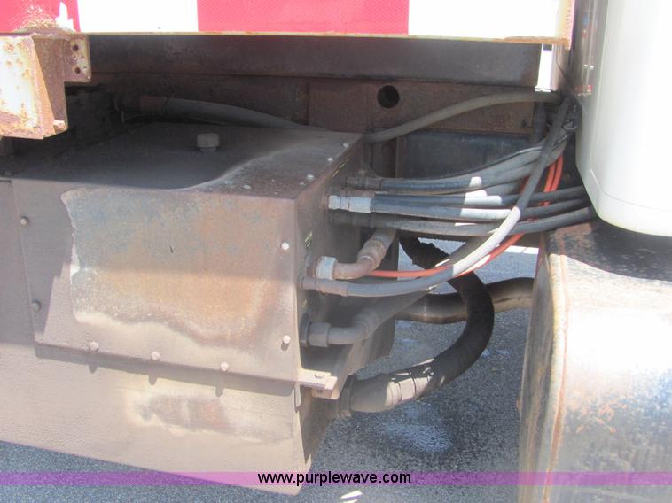 image for item A3649 1999 International 4900 plow truck