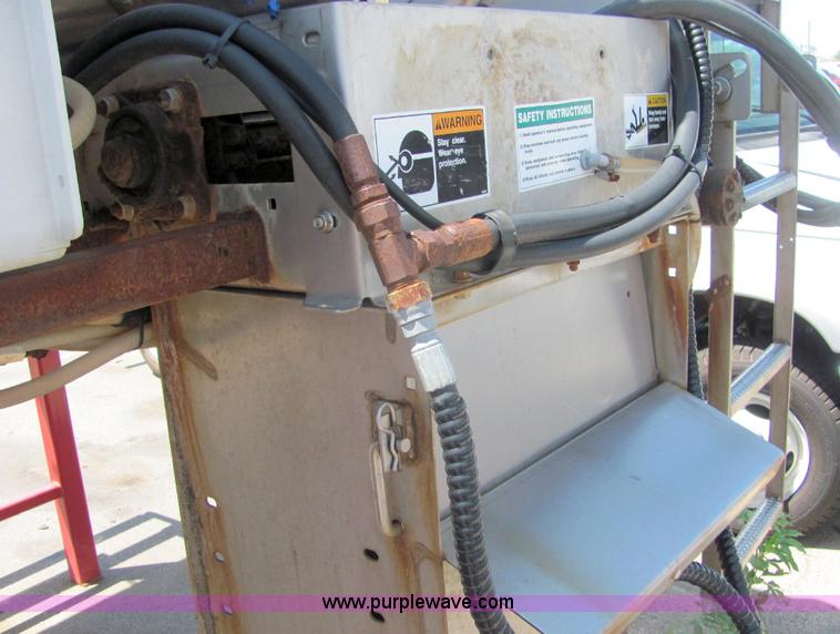 image for item A3649 1999 International 4900 plow truck