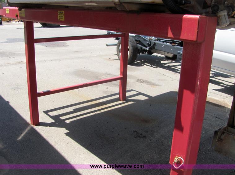 image for item A3649 1999 International 4900 plow truck