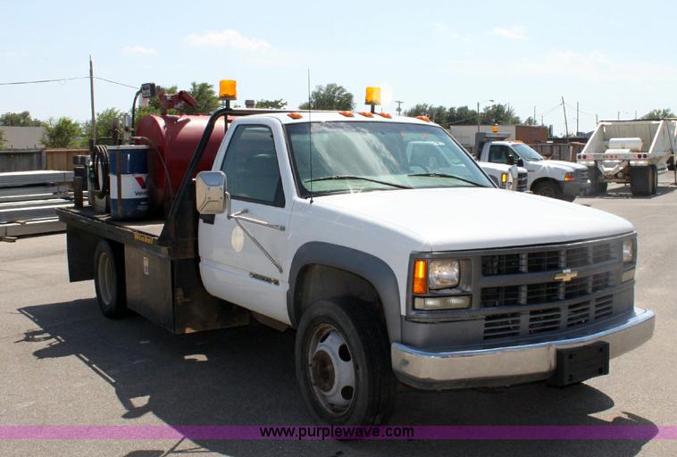 image for item A3650 1998 Chevrolet Cheyenne C3500HD service truck