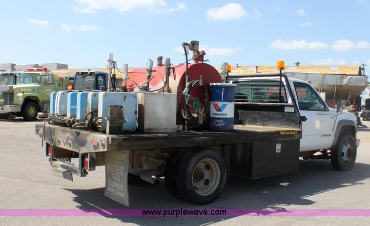 image for item A3650 1998 Chevrolet Cheyenne C3500HD service truck