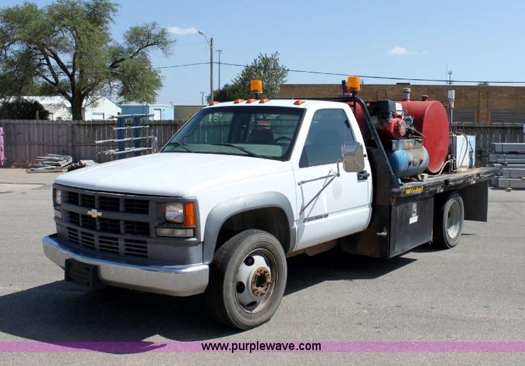image for item A3650 1998 Chevrolet Cheyenne C3500HD service truck