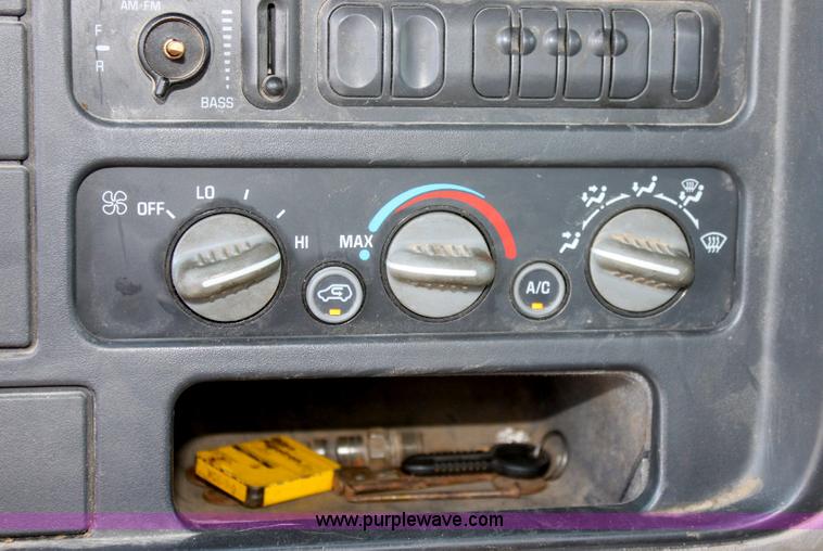 image for item A3650 1998 Chevrolet Cheyenne C3500HD service truck