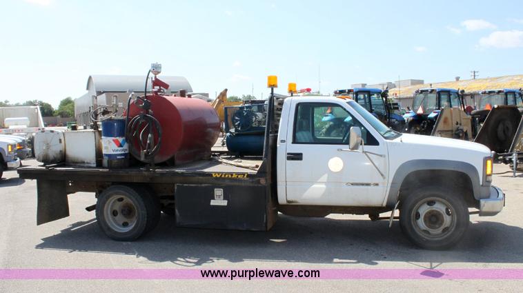 image for item A3651 1998 Chevrolet Cheyenne C3500HD service truck