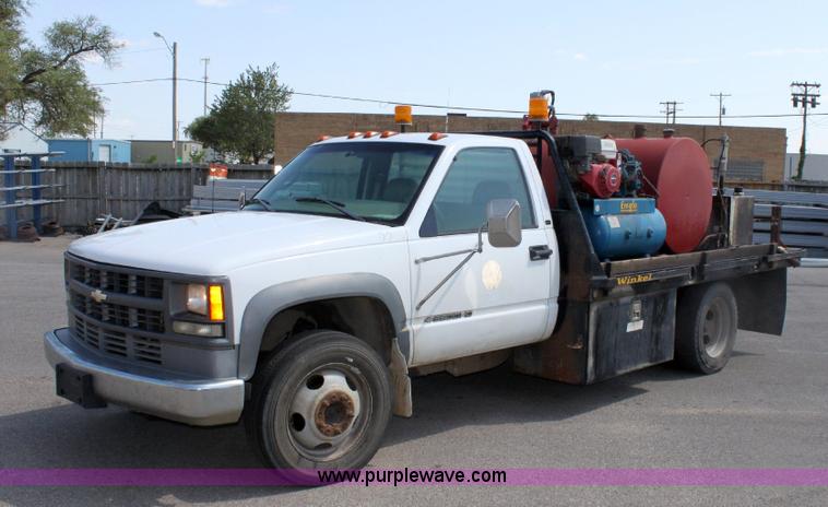 image for item A3651 1998 Chevrolet Cheyenne C3500HD service truck