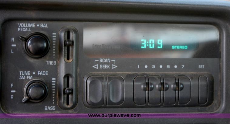 image for item A3651 1998 Chevrolet Cheyenne C3500HD service truck