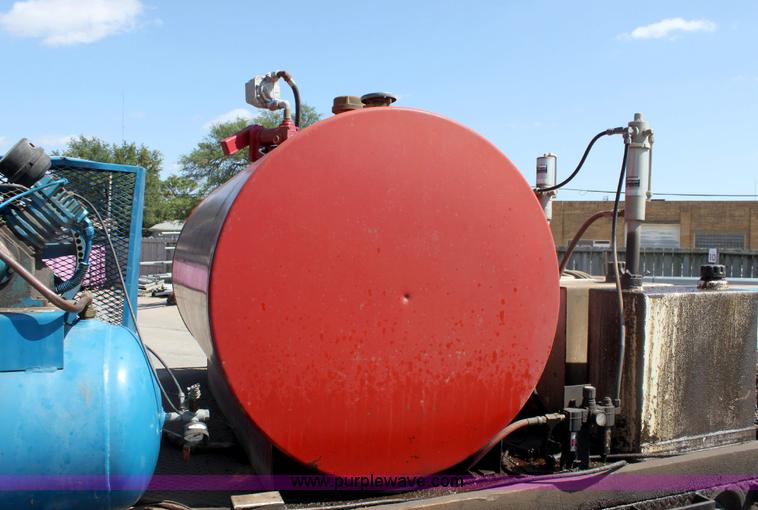 image for item A3651 1998 Chevrolet Cheyenne C3500HD service truck