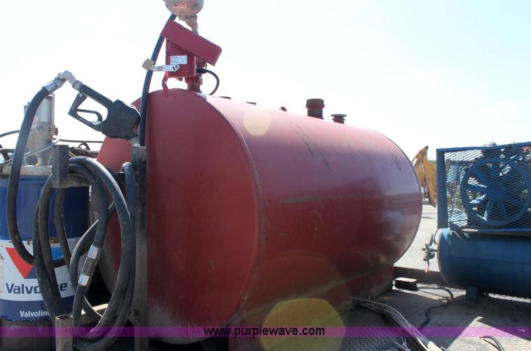 image for item A3651 1998 Chevrolet Cheyenne C3500HD service truck