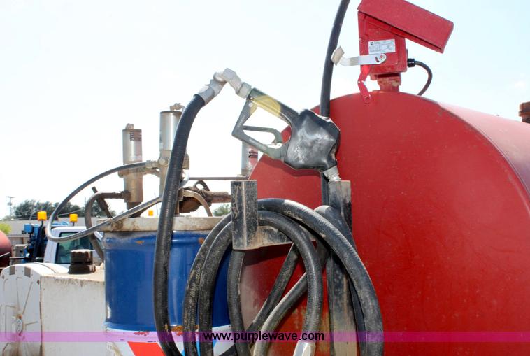 image for item A3651 1998 Chevrolet Cheyenne C3500HD service truck