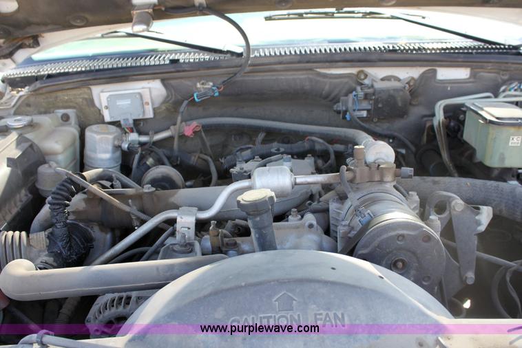 image for item A3651 1998 Chevrolet Cheyenne C3500HD service truck