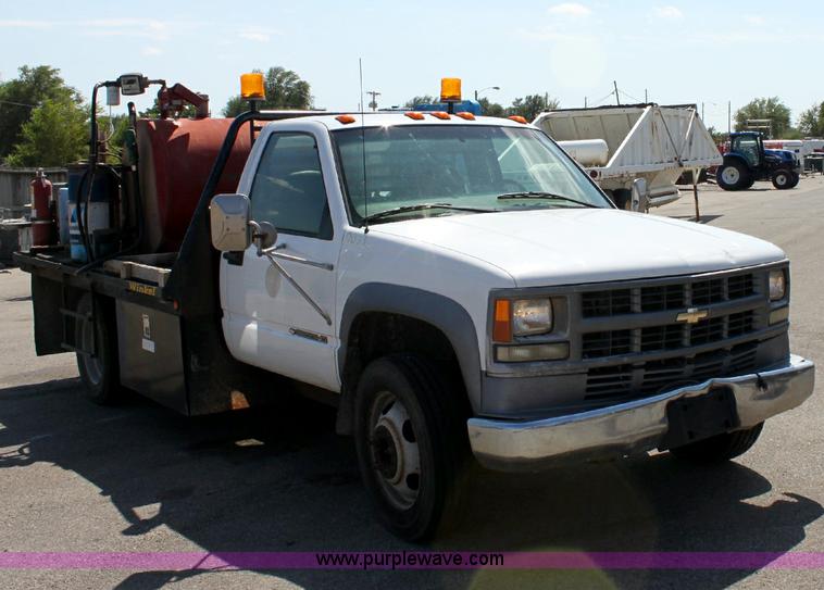 image for item A3652 1998 Chevrolet Cheyenne C3500HD service truck