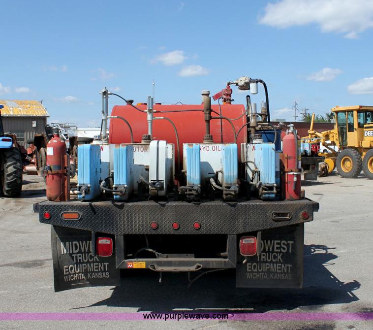 image for item A3652 1998 Chevrolet Cheyenne C3500HD service truck