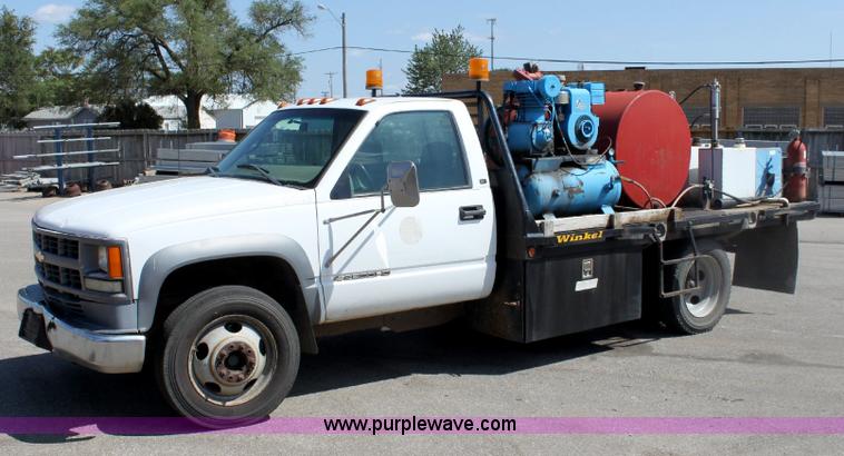 image for item A3652 1998 Chevrolet Cheyenne C3500HD service truck