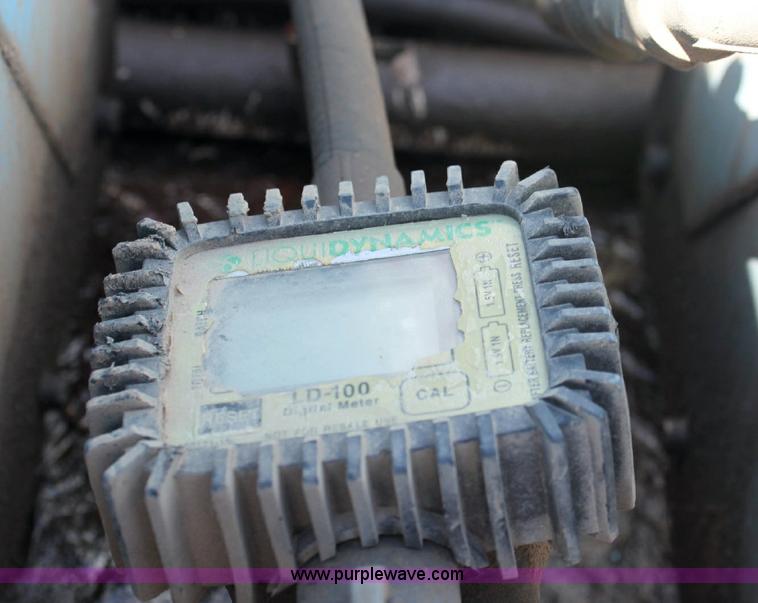 image for item A3652 1998 Chevrolet Cheyenne C3500HD service truck