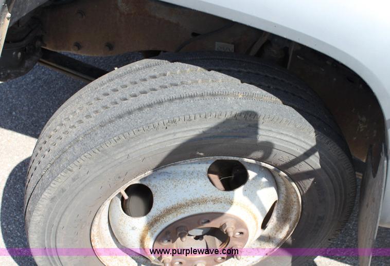 image for item A3652 1998 Chevrolet Cheyenne C3500HD service truck