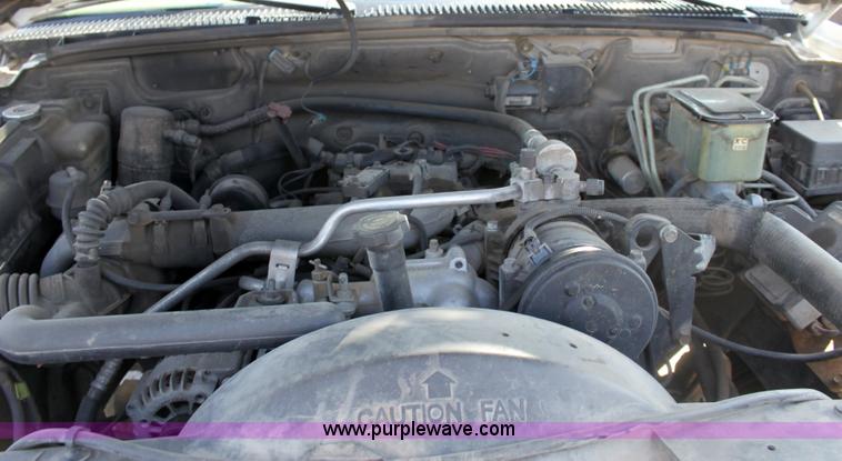 image for item A3652 1998 Chevrolet Cheyenne C3500HD service truck