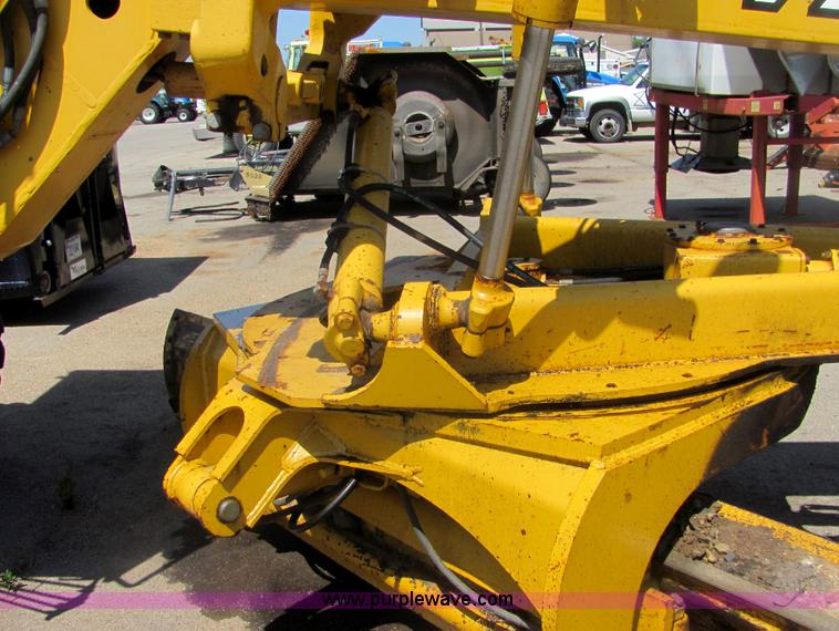 image for item A3660 John Deere 770CH motor grader