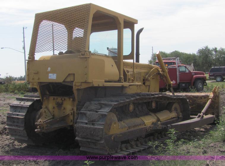 image for item A3664 Komatsu D65PB dozer